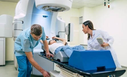 ¿Qué tipo de radioterapia es adecuada para el cáncer de mama?