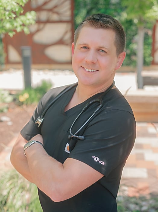 Oncología radioterápica - Andrew R. Dynan, asistente médico certificado (PA-C), técnico certificado en radioterapia (CNMT)